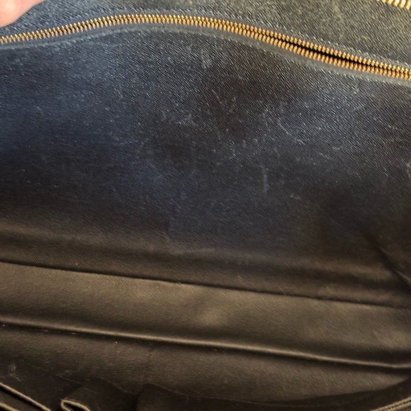 Authentic Louis Vuitton black epi leather briefcase - Picture 12 of 13